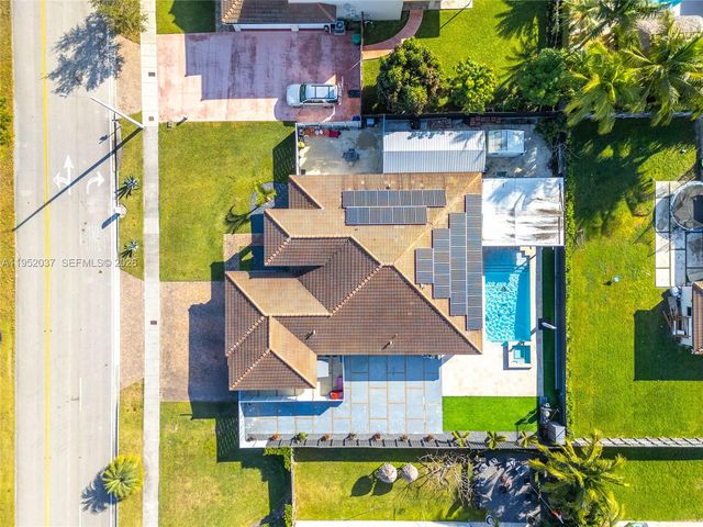 12716 SW 224th St, Miami, FL 33170