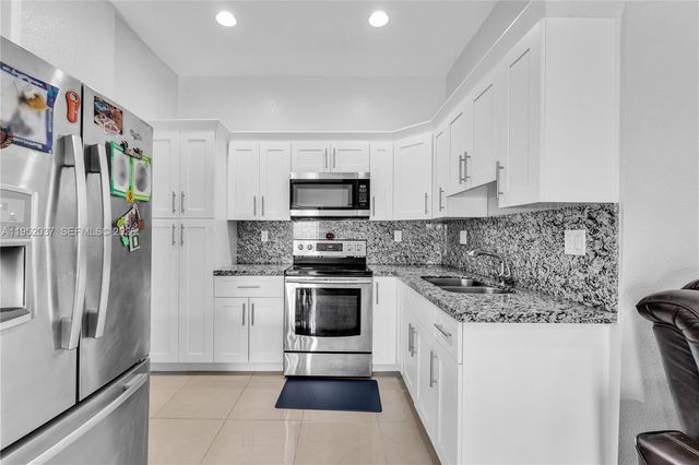 12716 SW 224th St, Miami, FL 33170