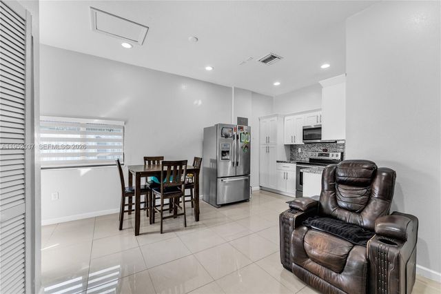 12716 SW 224th St, Miami, FL 33170