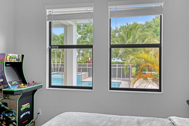 1047 Ember Ridge Run, Loxahatchee, FL 33470