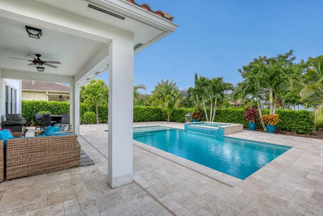 1047 Ember Ridge Run, Loxahatchee, FL 33470
