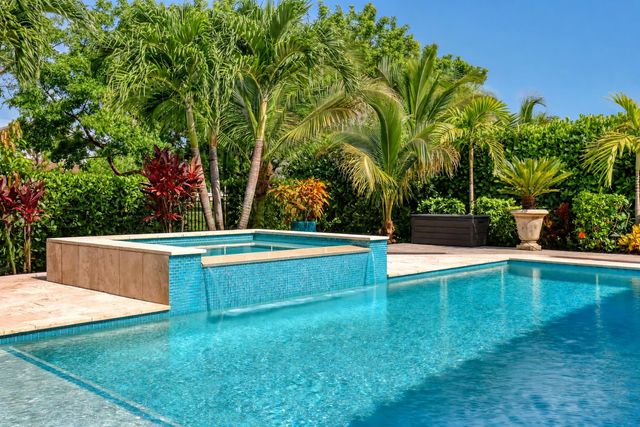 1047 Ember Ridge Run, Loxahatchee, FL 33470