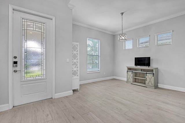 1047 Ember Ridge Run, Loxahatchee, FL 33470