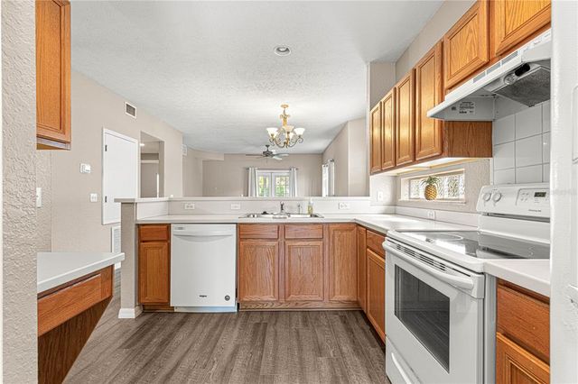 231 NE 28TH AVENUE 301, Ocala, FL 34470