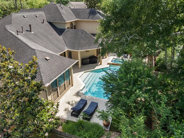 326 S Silvershire Circle, The Woodlands, TX 77381