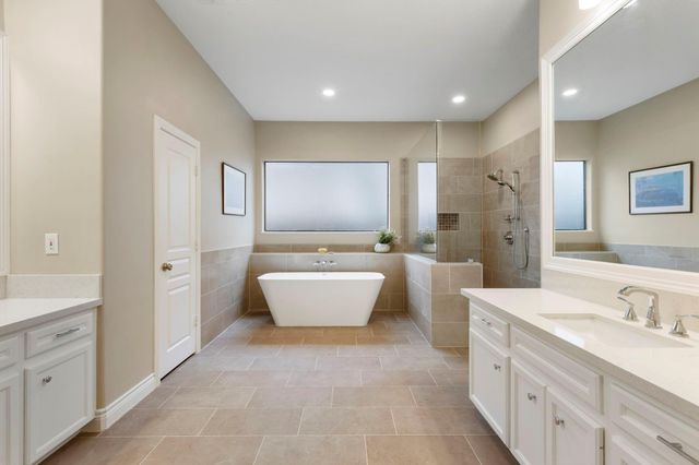 326 S Silvershire Circle, The Woodlands, TX 77381
