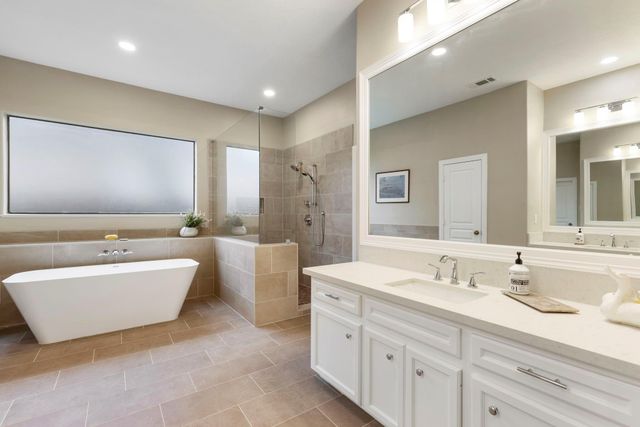326 S Silvershire Circle, The Woodlands, TX 77381
