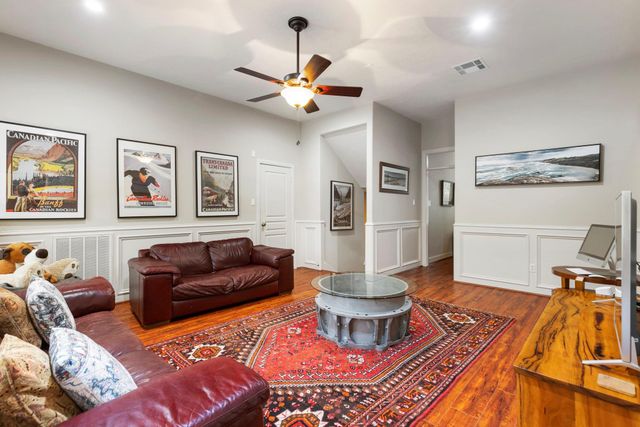 326 S Silvershire Circle, The Woodlands, TX 77381