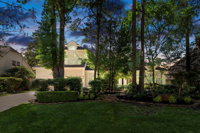 326 S Silvershire Circle, The Woodlands, TX 77381