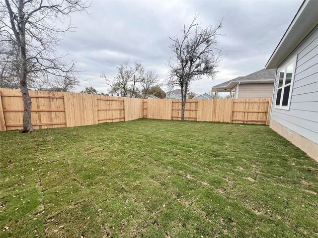 13 Bent Trail LN, Georgetown, TX 78628