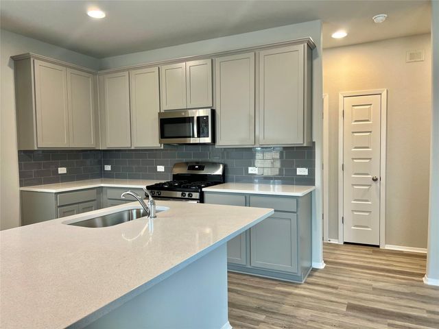 13 Bent Trail LN, Georgetown, TX 78628