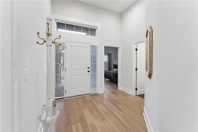 792 NE Algonquin Street, Lee's Summit, MO 64064