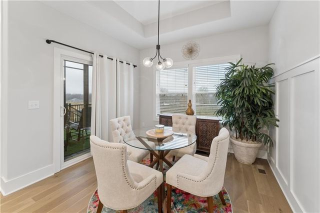 792 NE Algonquin Street, Lee's Summit, MO 64064