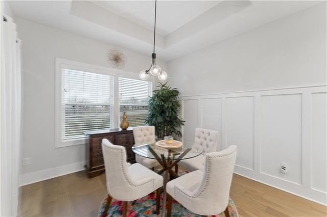 792 NE Algonquin Street, Lee's Summit, MO 64064