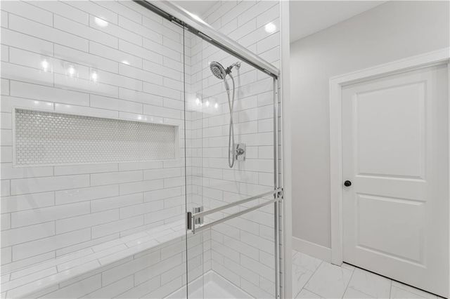 792 NE Algonquin Street, Lee's Summit, MO 64064