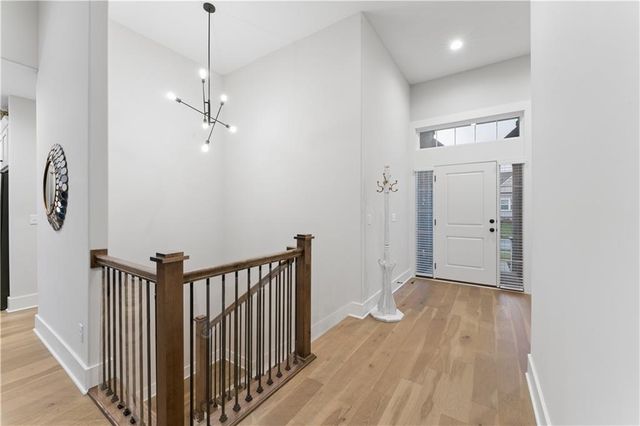 792 NE Algonquin Street, Lee's Summit, MO 64064