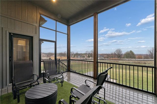 792 NE Algonquin Street, Lee's Summit, MO 64064