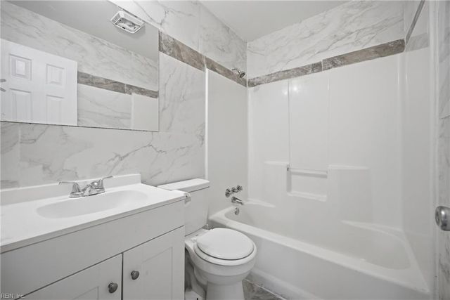 218 Bradford AVE, Norfolk, VA 23505
