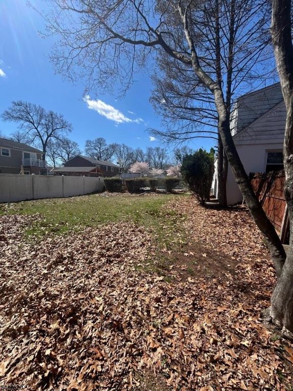 1529 W 7Th St, Piscataway Twp., NJ 08854 — photo 5
