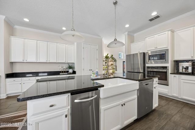 45 TAMARAC Avenue, Ponte Vedra, FL 32081