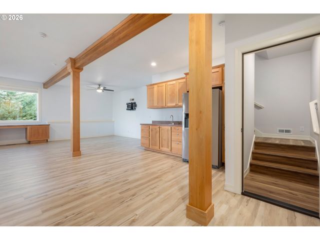 3488 RIVER HEIGHTS Dr, Springfield, OR 97477