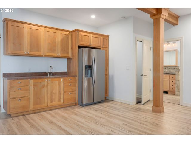 3488 RIVER HEIGHTS Dr, Springfield, OR 97477