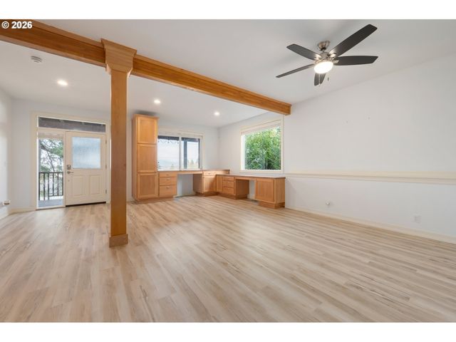 3488 RIVER HEIGHTS Dr, Springfield, OR 97477