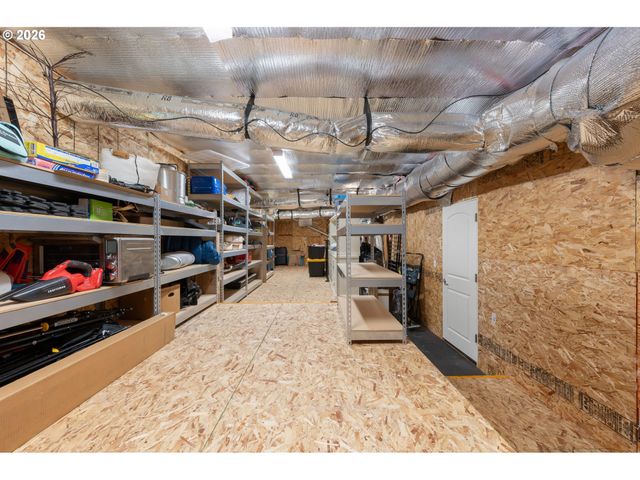 3488 RIVER HEIGHTS Dr, Springfield, OR 97477