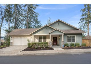 3488 RIVER HEIGHTS Dr, Springfield, OR 97477
