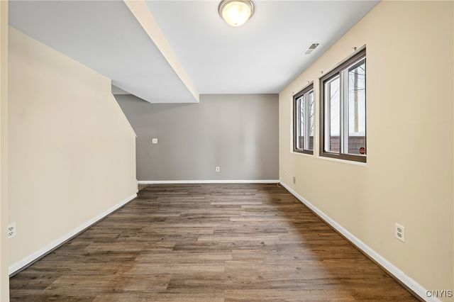 637 Village Blvd North, Van Buren, NY 13027