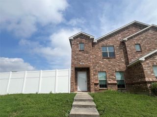 1925 Timber Oaks Drive, Garland, TX 75040