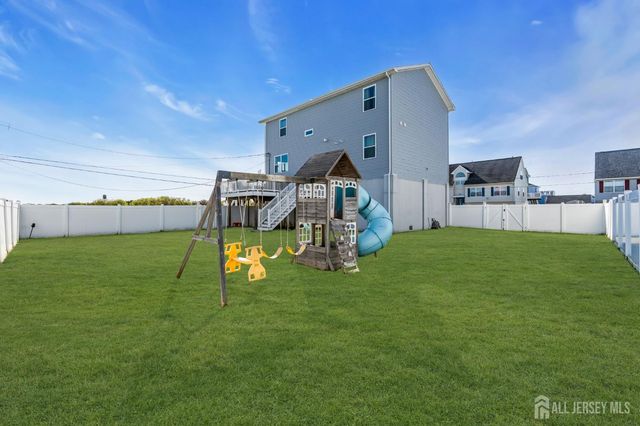 607 BAY Avenue, Union Beach, NJ 07735