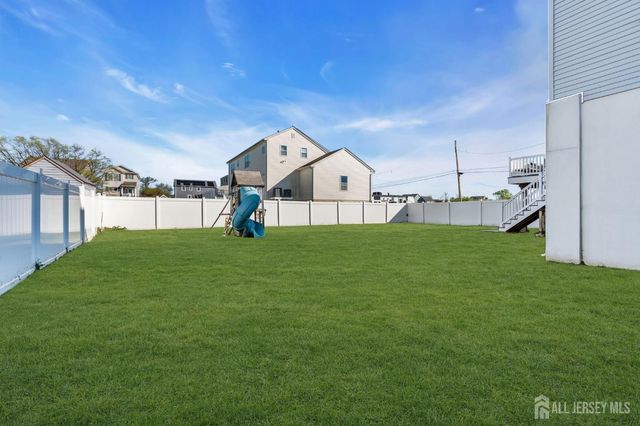 607 BAY Avenue, Union Beach, NJ 07735