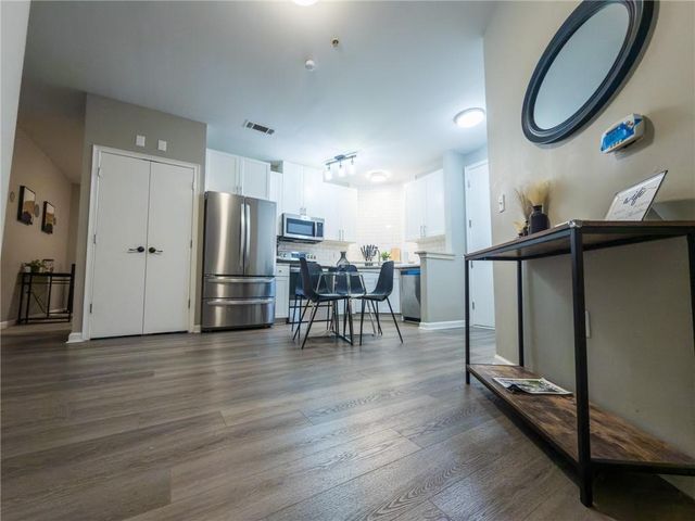 898 Oak Street SW 1211, Atlanta, GA 30310