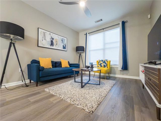 898 Oak Street SW 1211, Atlanta, GA 30310
