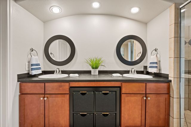 500 Waters Edge Drive 137, Lake Dallas, TX 75065