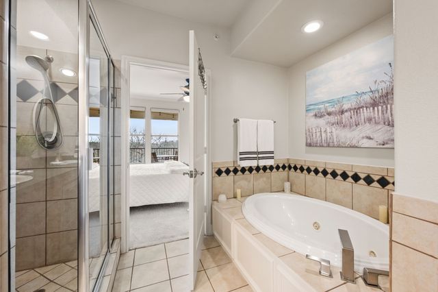 500 Waters Edge Drive 137, Lake Dallas, TX 75065