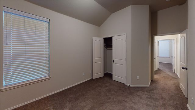 305 Orbit Drive, Lavon, TX 75166