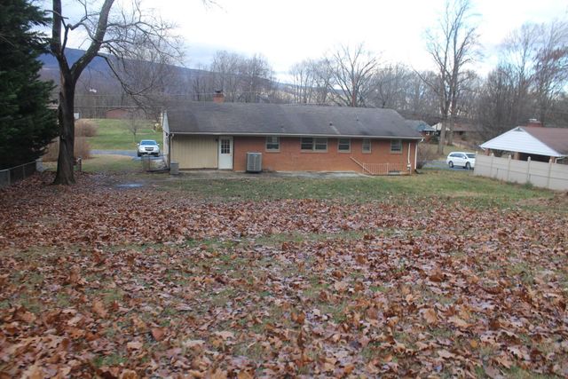 5421 Yale DR, Salem, VA 24153