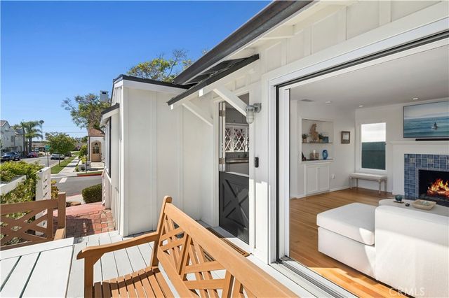500 Acacia, Corona Del Mar, CA 92625