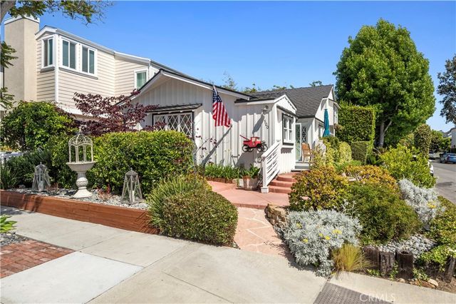 500 Acacia, Corona Del Mar, CA 92625