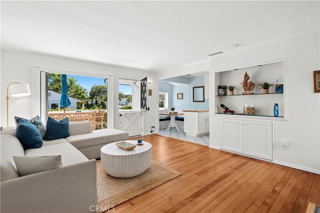 500 Acacia, Corona Del Mar, CA 92625