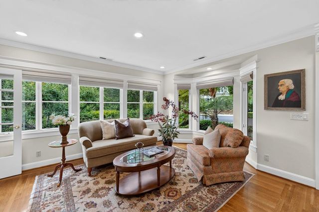 52 Hernandez Avenue, Los Gatos, CA 95030