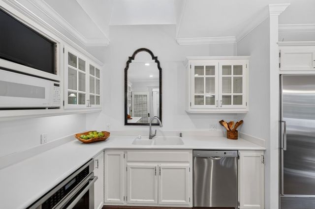 52 Hernandez Avenue, Los Gatos, CA 95030