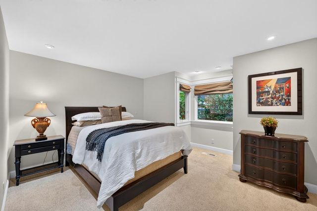 52 Hernandez Avenue, Los Gatos, CA 95030
