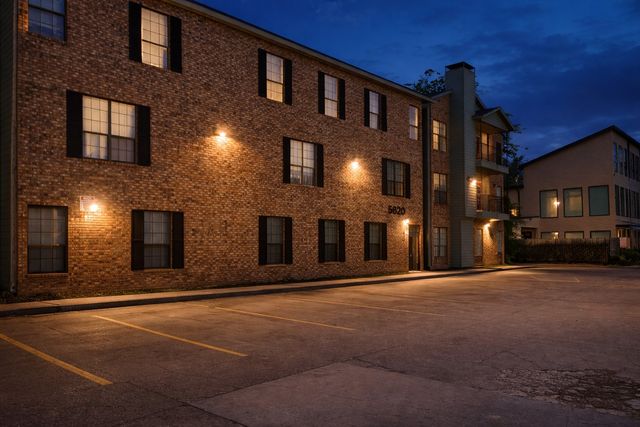 5620 Live Oak Street 201, Dallas, TX 75206