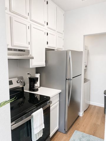 5620 Live Oak Street 201, Dallas, TX 75206