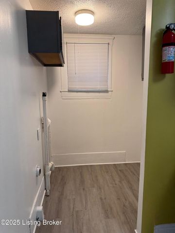 216 N 25th St, Louisville, KY 40212