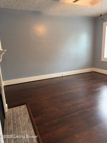 216 N 25th St, Louisville, KY 40212