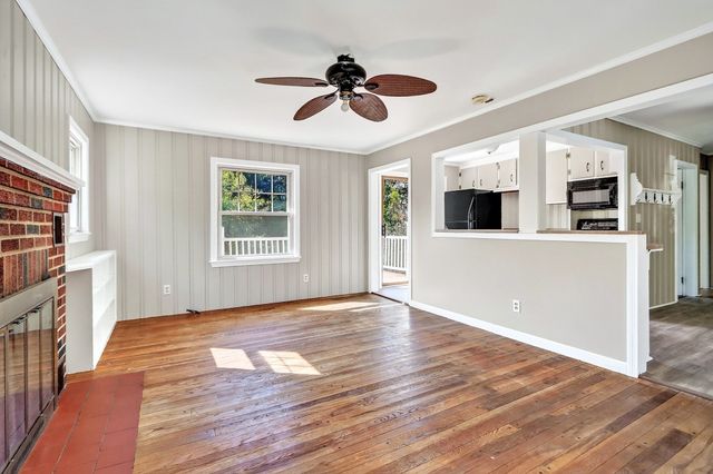 32 Winter St, Marlborough, MA 01752